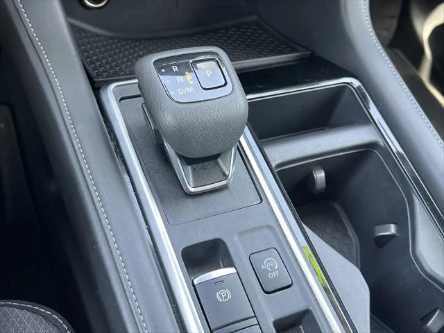 2025 Nissan Pathfinder SV FWD
