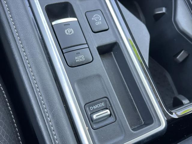 2025 Nissan Pathfinder SV FWD