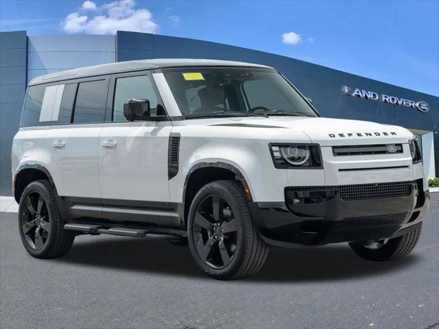 2026 Land Rover Defender P525 V8
