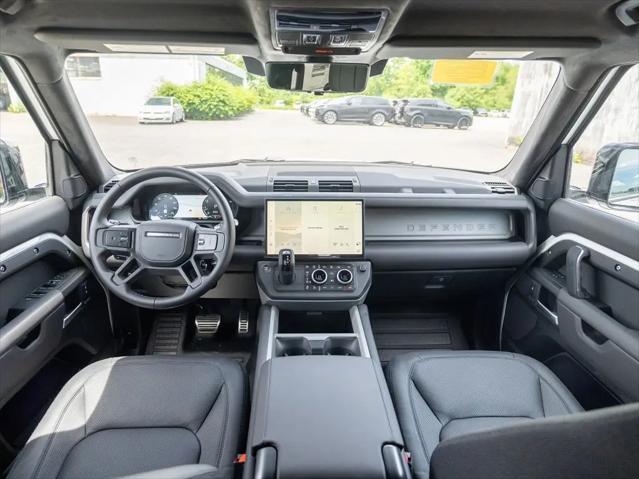 2026 Land Rover Defender P525 V8
