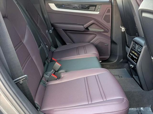 2025 Porsche Cayenne Cayenne