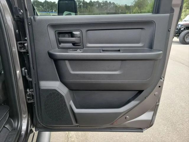 2026 Ram 2500 Black Express Crew Cab 4x4 6'4" Box