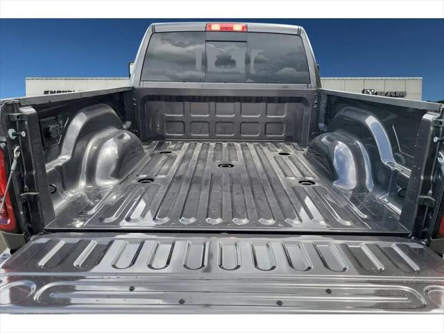 2026 Ram 2500 Black Express Crew Cab 4x4 6'4" Box