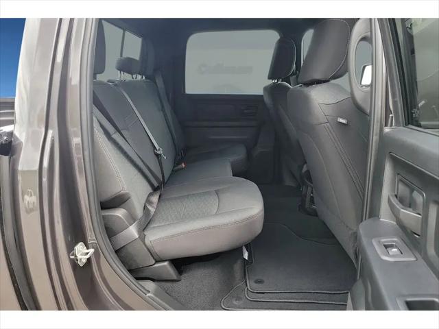 2026 Ram 2500 Black Express Crew Cab 4x4 6'4" Box