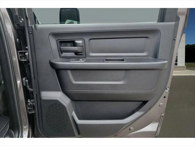 2026 Ram 2500 Black Express Crew Cab 4x4 6'4" Box