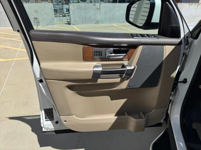 2016 Land Rover LR4 HSE LUX