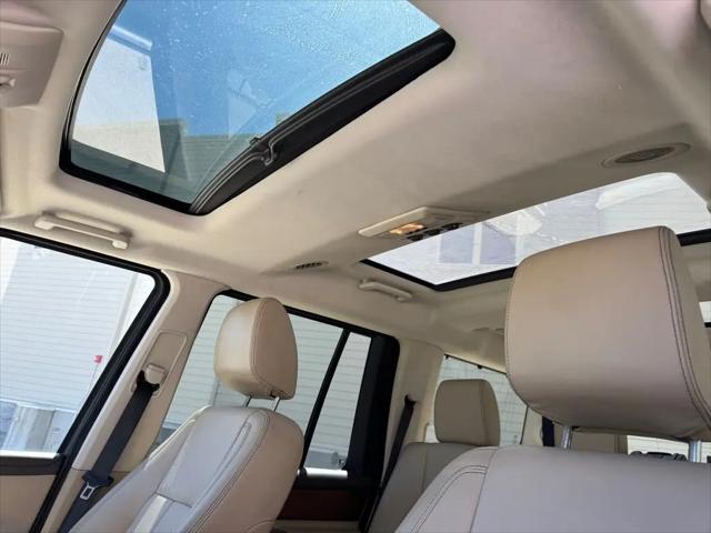2016 Land Rover LR4 HSE LUX