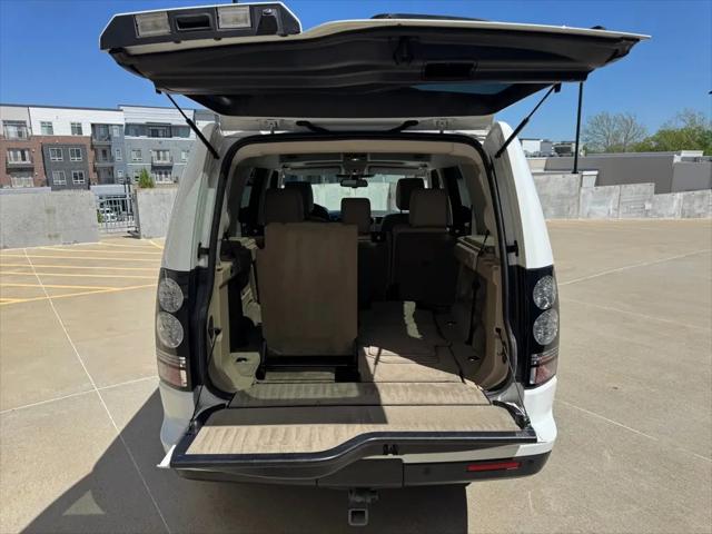 2016 Land Rover LR4 HSE LUX