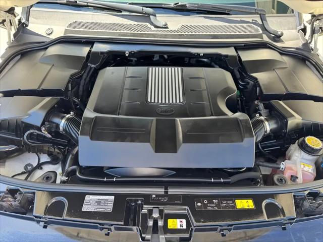 2016 Land Rover LR4 HSE LUX