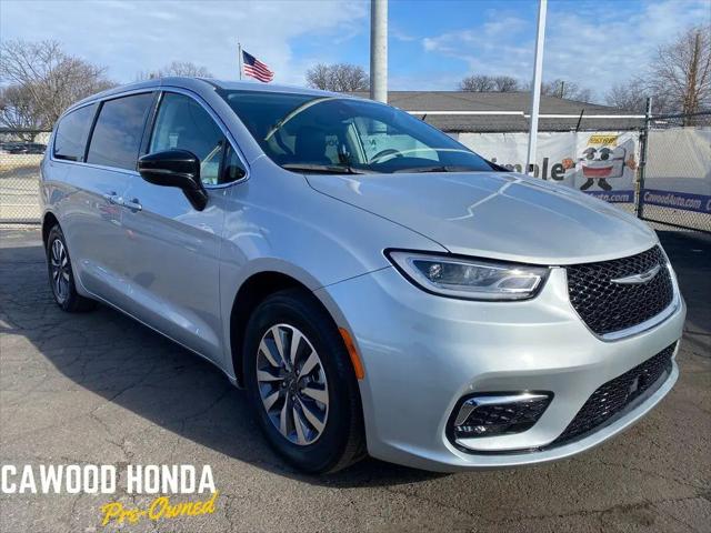 2024 Chrysler Pacifica Hybrid Select for sale in Port Huron, MI