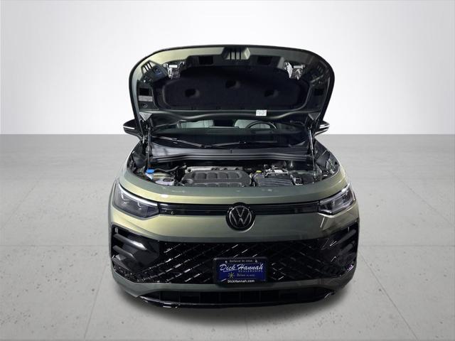 2026 Volkswagen Tiguan SE R-Line Black