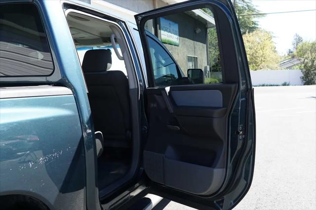 2005 Nissan Titan XE