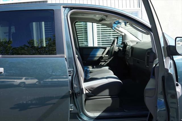 2005 Nissan Titan XE