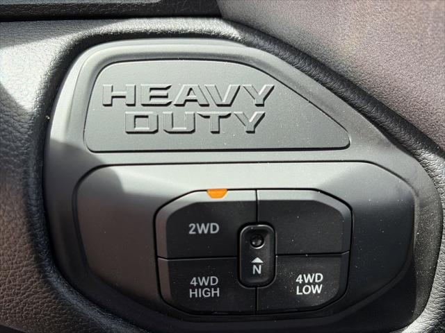 2026 Ram 2500 Black Express Crew Cab 4x4 6'4" Box