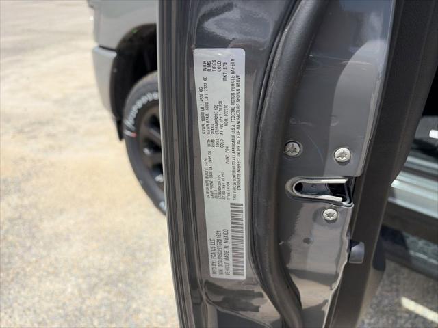 2026 Ram 2500 Black Express Crew Cab 4x4 6'4" Box