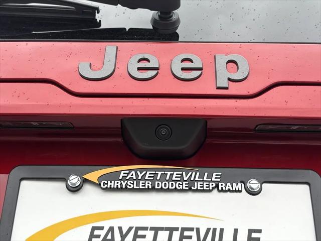 2026 Jeep Cherokee Laredo 4x4