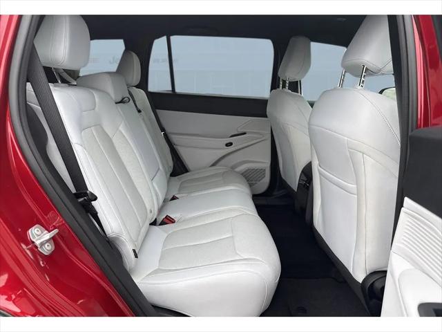 2026 Jeep Cherokee Laredo 4x4