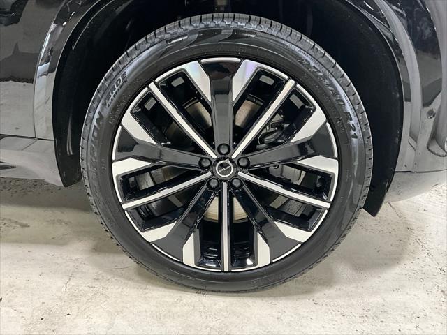 2026 Volvo XC90 Plug-In Hybrid Ultra, T8 AWD, Electric/Gasoline, Bright, 7 Seats