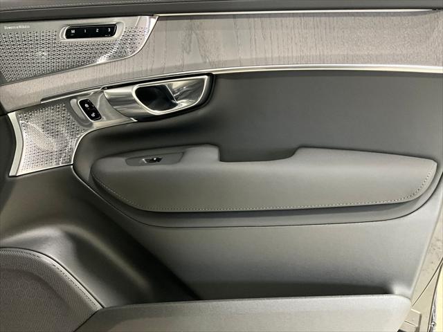 2026 Volvo XC90 Plug-In Hybrid Ultra, T8 AWD, Electric/Gasoline, Bright, 7 Seats