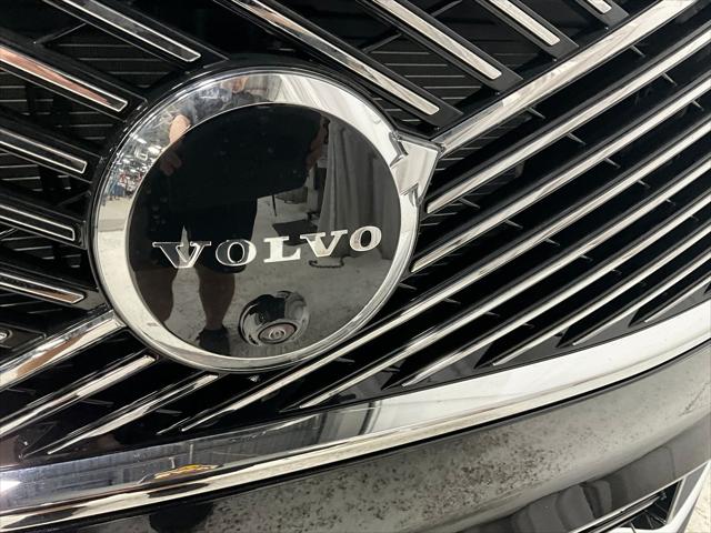 2026 Volvo XC90 Plug-In Hybrid Ultra, T8 AWD, Electric/Gasoline, Bright, 7 Seats