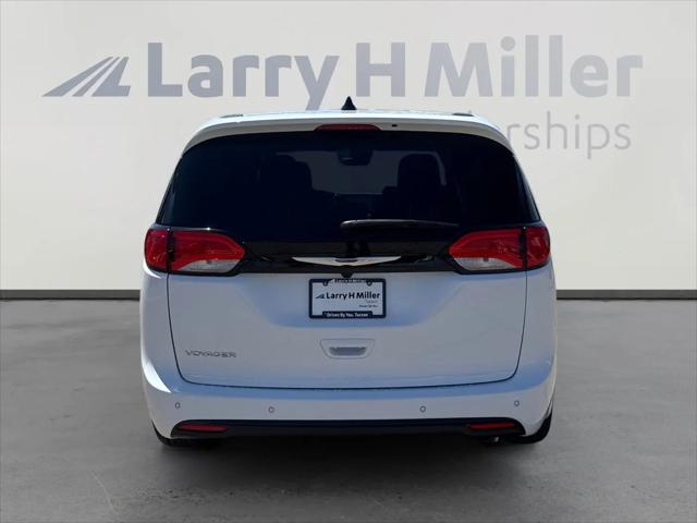 2026 Chrysler Voyager LX