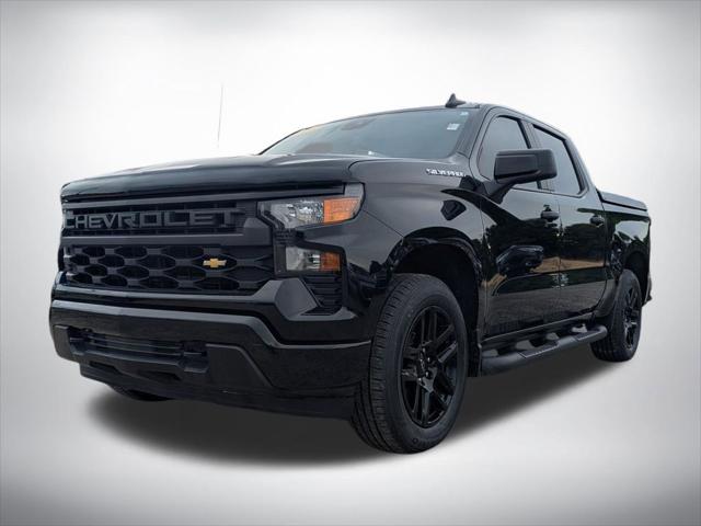 2023 Chevrolet Silverado 1500 4WD Crew Cab Short Bed Custom