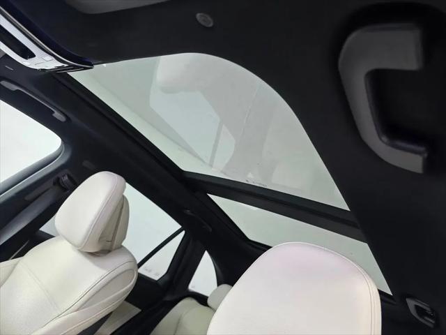 2025 Mercedes-Benz GLC SUV