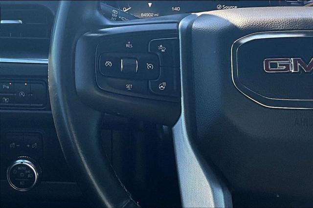 2023 GMC Yukon XL 4WD SLT