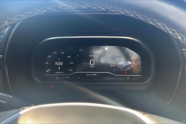 2023 GMC Yukon XL 4WD SLT