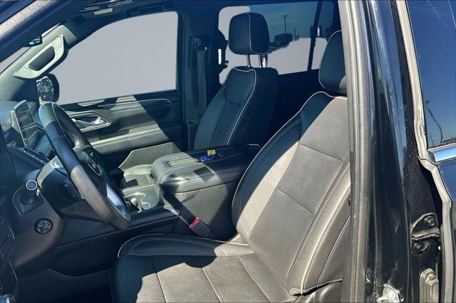 2023 GMC Yukon XL 4WD SLT