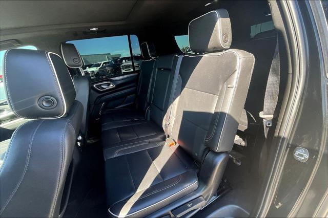 2023 GMC Yukon XL 4WD SLT