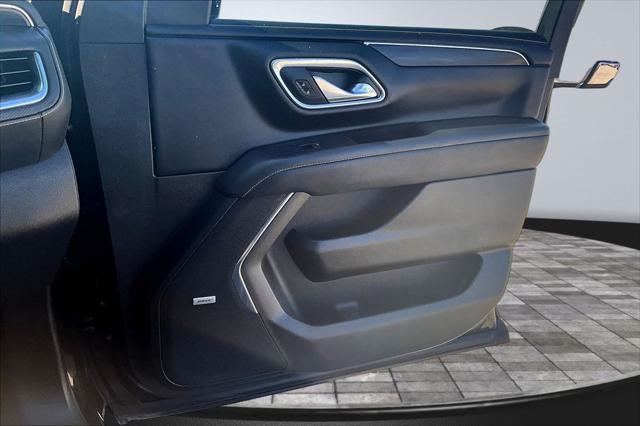 2023 GMC Yukon XL 4WD SLT