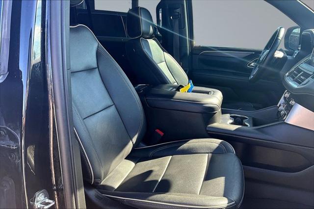 2023 GMC Yukon XL 4WD SLT