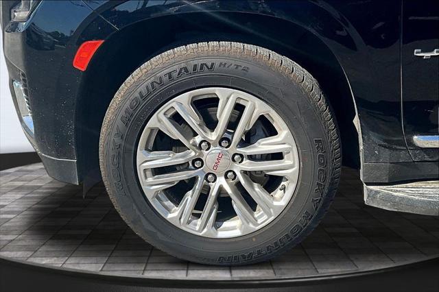 2023 GMC Yukon XL 4WD SLT