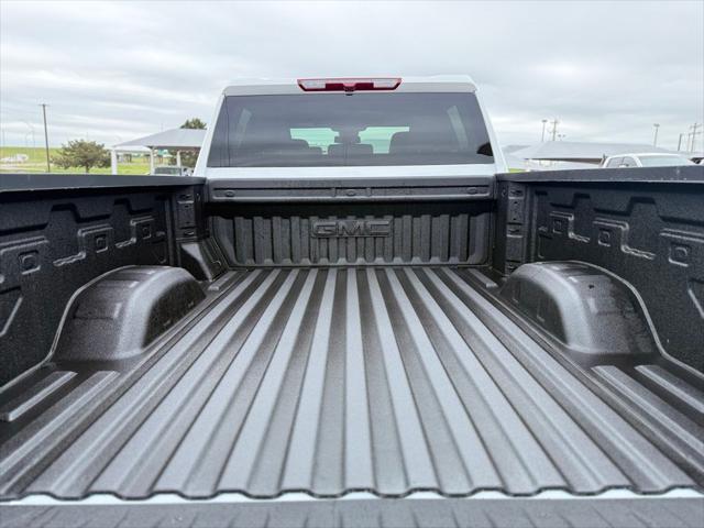 2026 GMC Sierra 2500HD Crew Cab, Standard Bed, AT4, 4WD