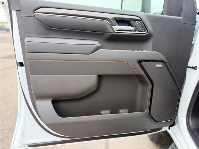 2026 GMC Sierra 2500HD Crew Cab, Standard Bed, AT4, 4WD