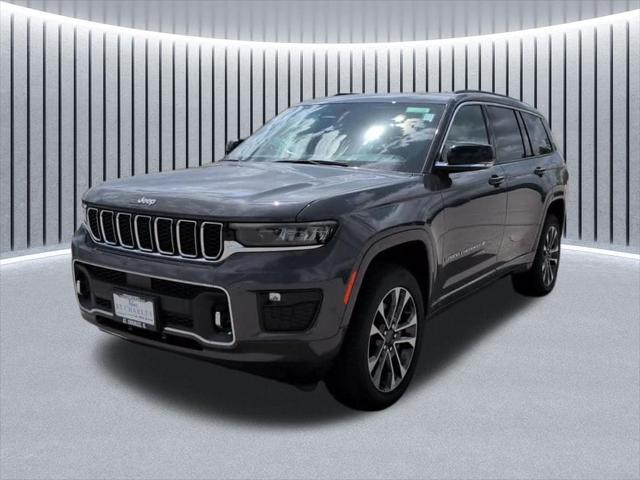 2025 Jeep Grand Cherokee Overland 4x4 for sale near St Charles, IL