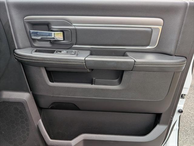 2022 Ram 1500 Classic Warlock Quad Cab 4x4 6'4" Box