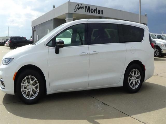 2025 Chrysler Pacifica Select for sale in Cape Girardeau, MO