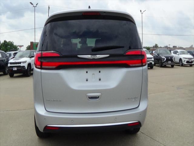 2024 Chrysler Pacifica Limited AWD