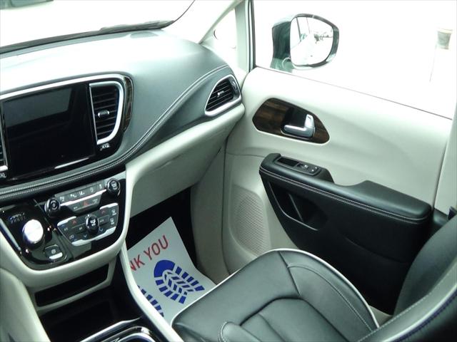 2024 Chrysler Pacifica Limited AWD