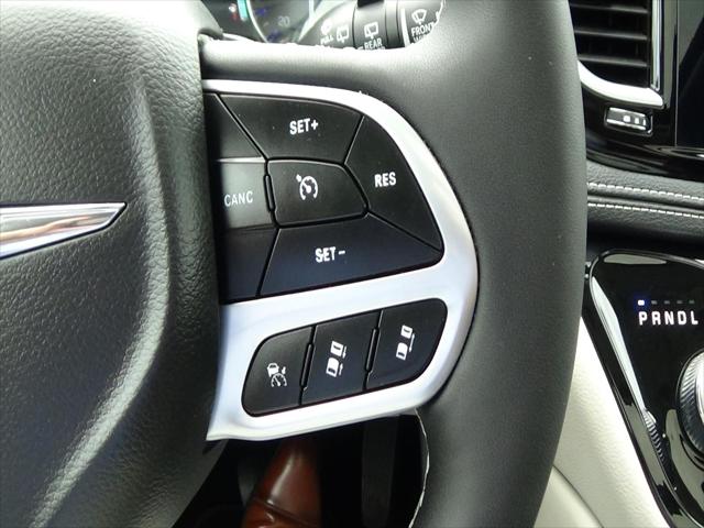 2024 Chrysler Pacifica Limited AWD