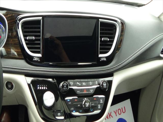 2024 Chrysler Pacifica Limited AWD