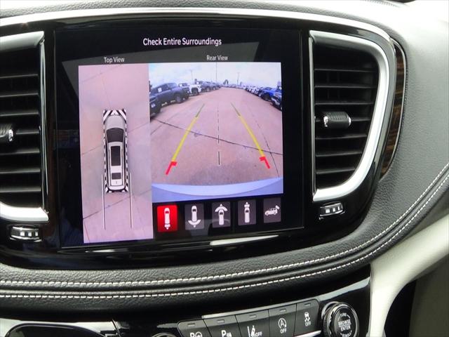 2024 Chrysler Pacifica Limited AWD