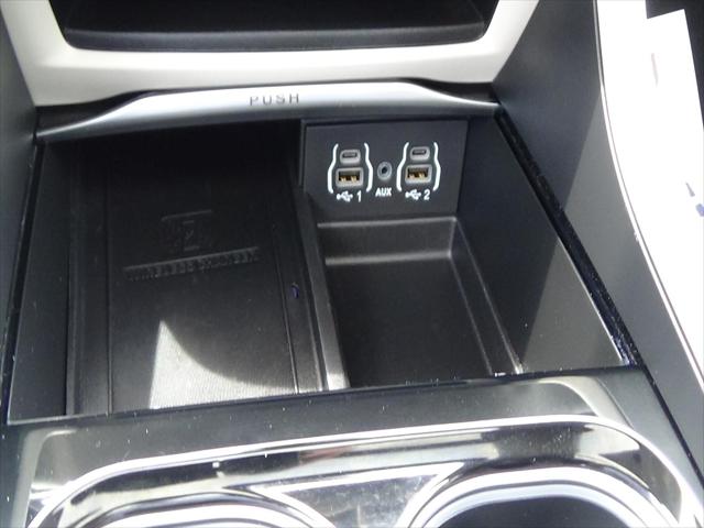 2024 Chrysler Pacifica Limited AWD