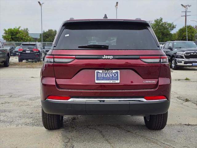 2026 Jeep Grand Cherokee Laredo 4x2