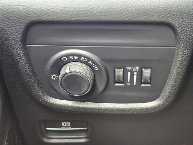 2026 Jeep Grand Cherokee Laredo 4x2