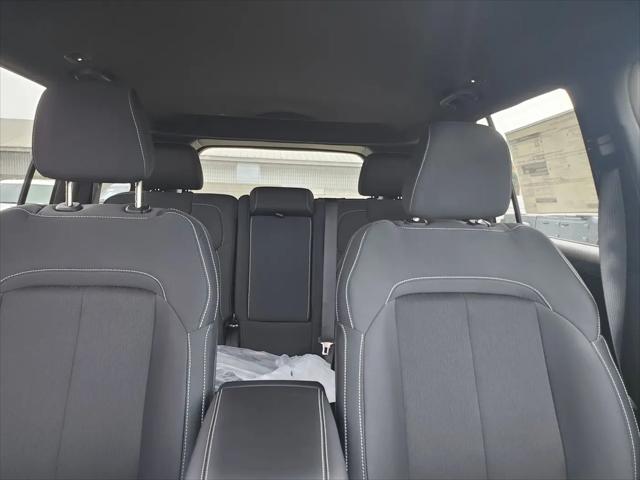 2026 Jeep Grand Cherokee Laredo 4x2