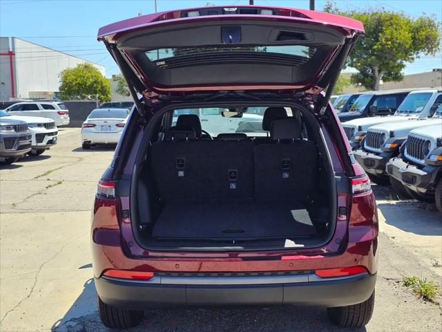 2026 Jeep Grand Cherokee Altitude 4x2