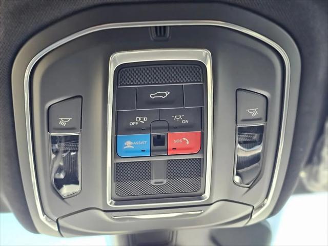 2026 Jeep Grand Cherokee Altitude 4x2